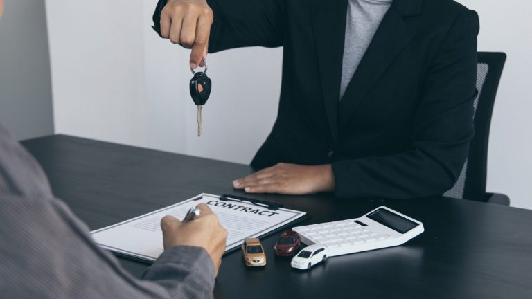 Rental Mobil Drop Off di Banyuwangi: Kemudahan Perjalanan Anda