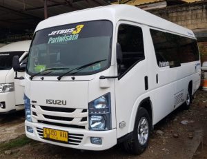 Elf Rental Banyuwangi: Solusi Transportasi Kelompok yang Ideal