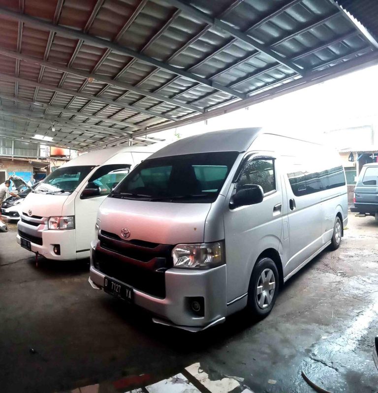 Fleksibilitas Grup: Hiace Sewa 24 Jam di Banyuwangi